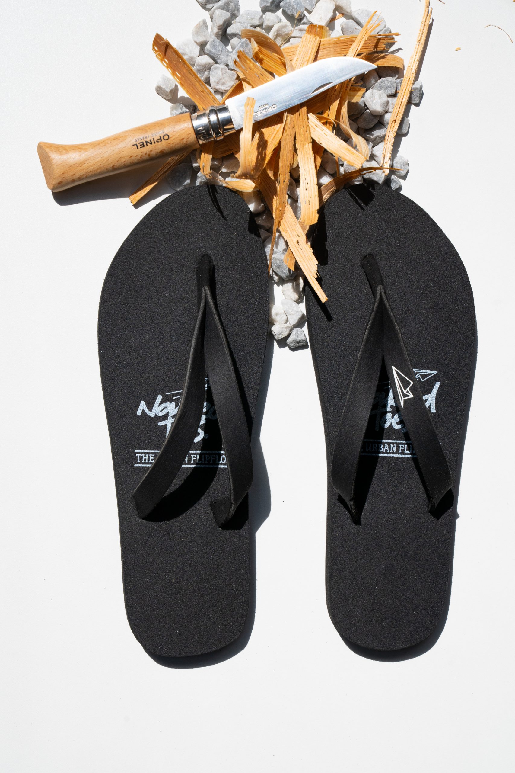 cloth toe flip flops